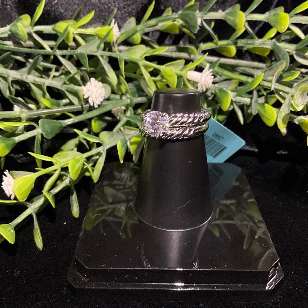 Wedding Set Moissanite Solitaire with Matching Band Sz 7